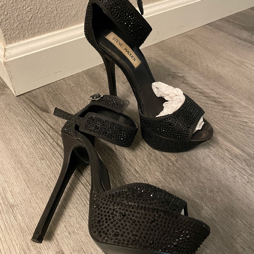 Steve Madden Black Carriie Platform Heels